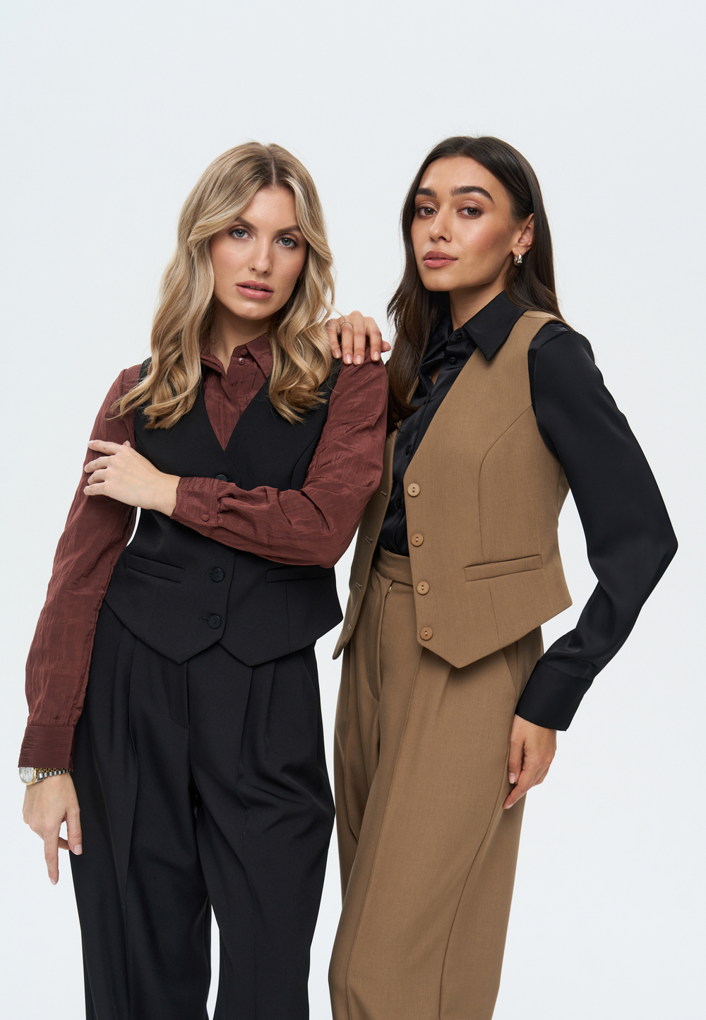 Жилет приталенный