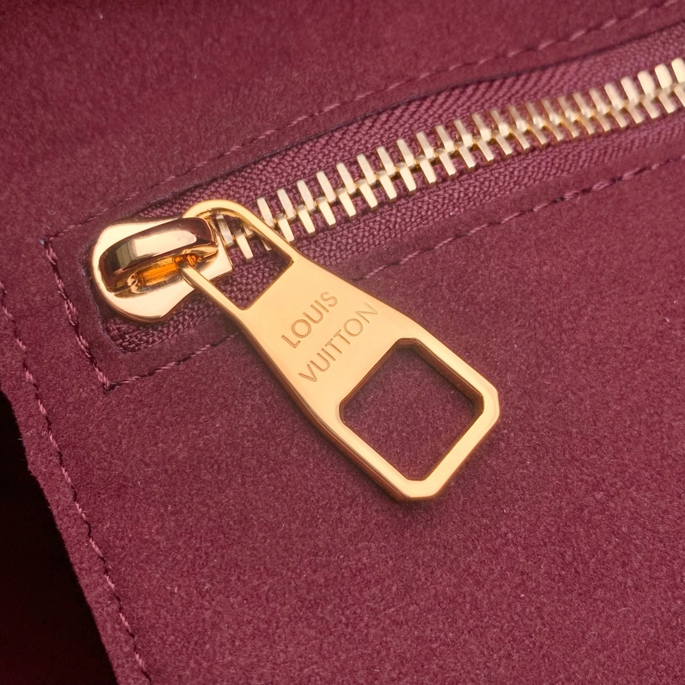 Louis Vuitton Neverfull MM
