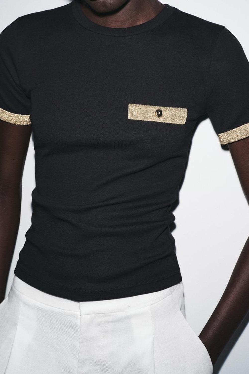 ZARA ФУТБОЛКА С МЕТАЛЛИЗИРОВАННОЙ НИТЬЮ, ЧЕРНЫЙ