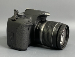 Canon 650D Kit 18-55mm IS 17.000 кадров
