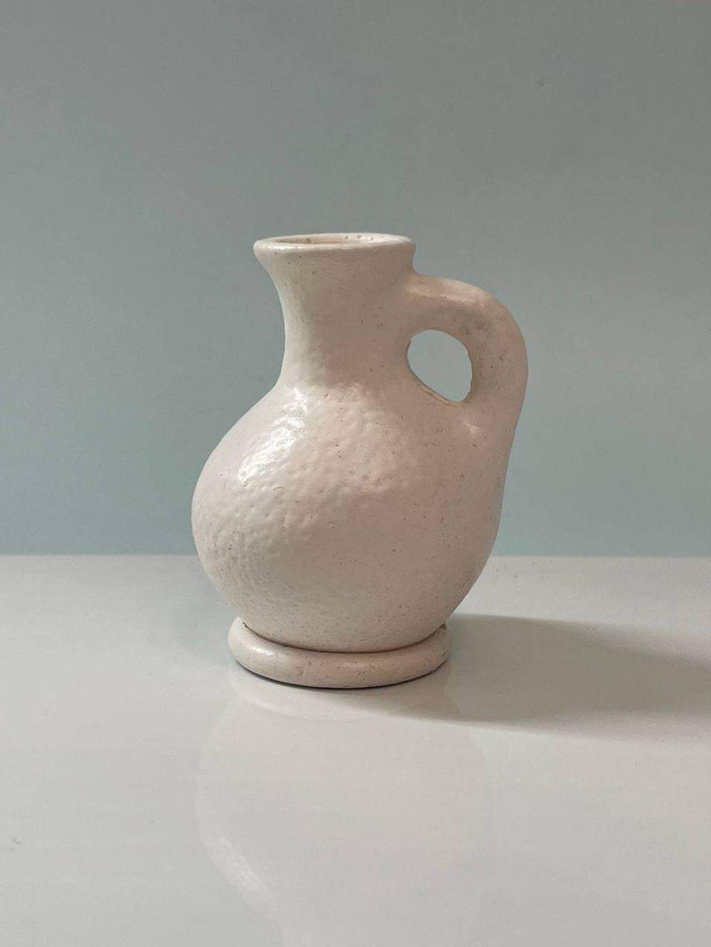 Гипсовый подсвечник Кувшинчик