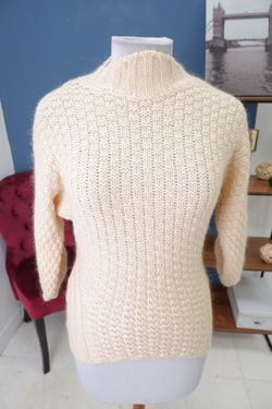 Свитер с шерстью 42 размер