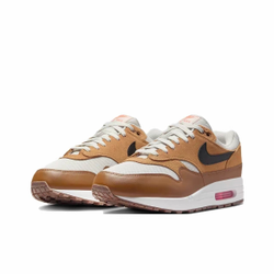 Nike Air Max 1 "Essential"