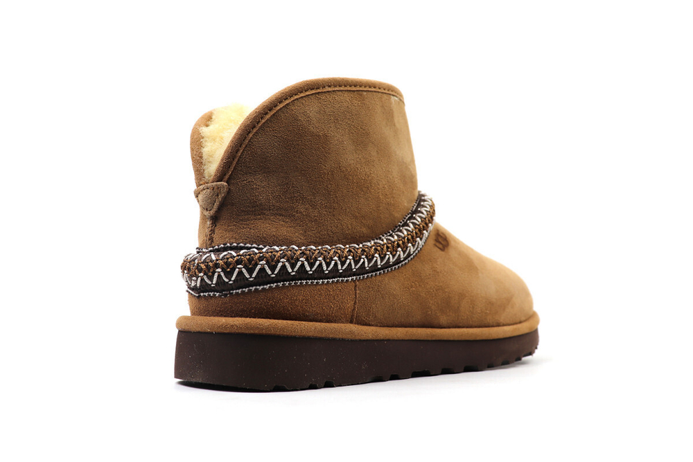 UGG Classic Mini Cresent Chestnut