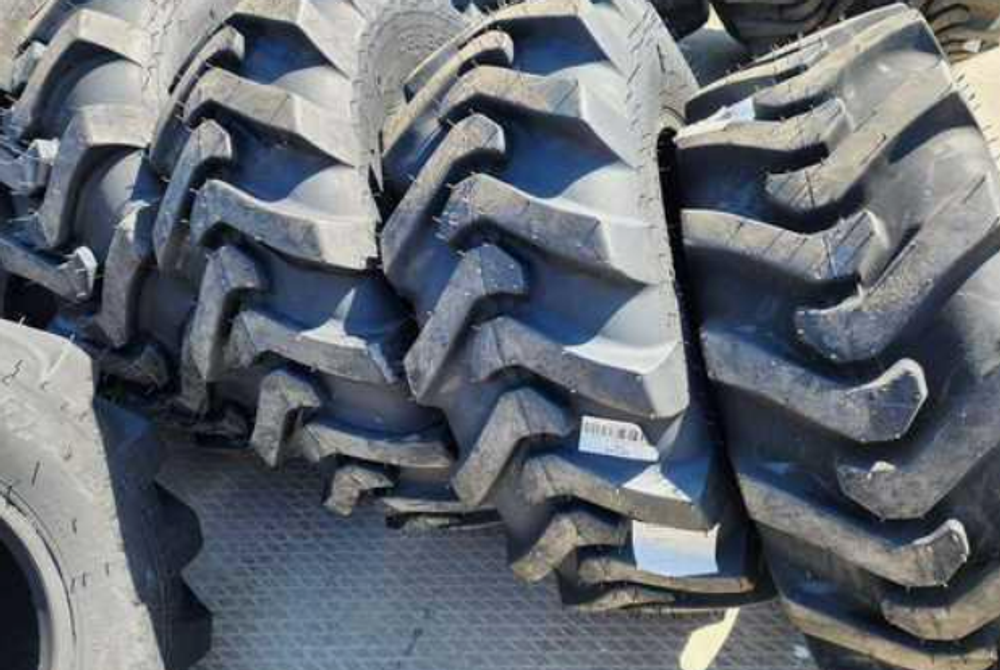 18,4-26 cat.no 7628 14PR IND25 TL 158/A8/L2 Petlas