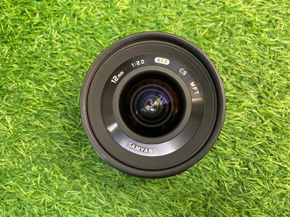 Samyang 12mm 2.0 NCS CS Micro 4/3
