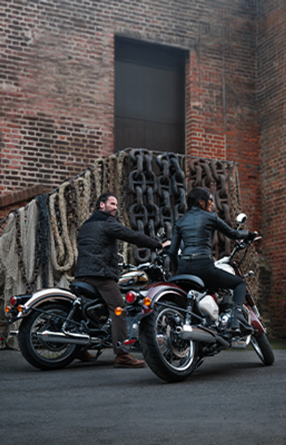 Мотоцикл Royal Enfield Classic 650 Black Chrome