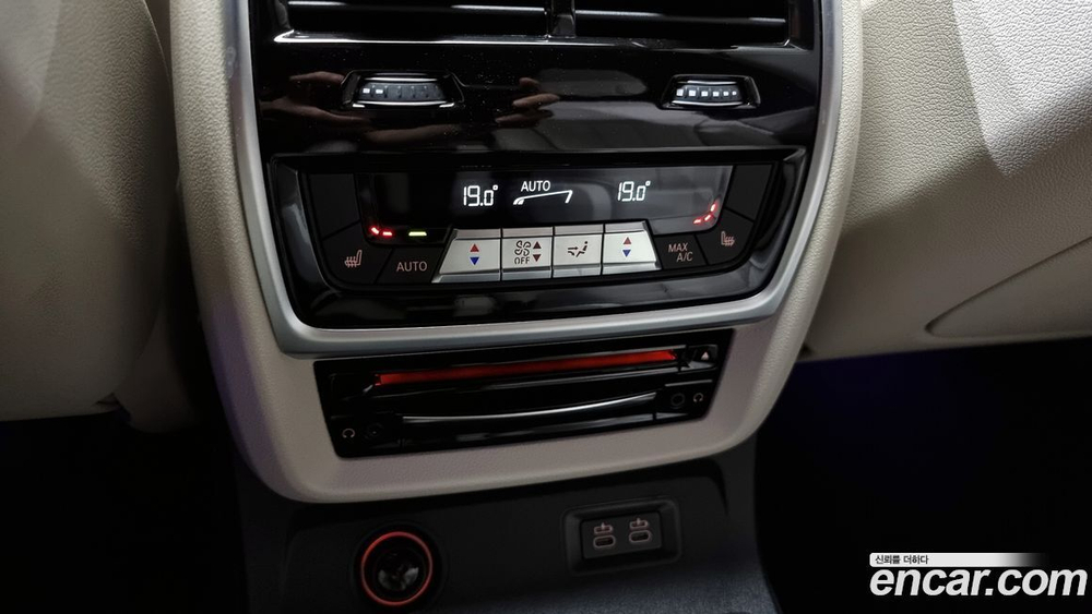 BMW X7 (G07) xDrive 40i M Sports 6-и местный (11.2021)