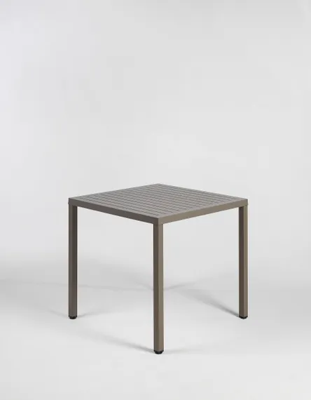 Стол пластиковый Cube 80х80 см, коричневый