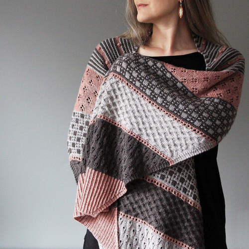 Описание по вязанию шали спицами "Festival"