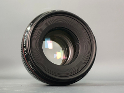 Canon EF 50mm f/1.2L USM