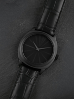 Кварцевые часы Black Hole, монохром