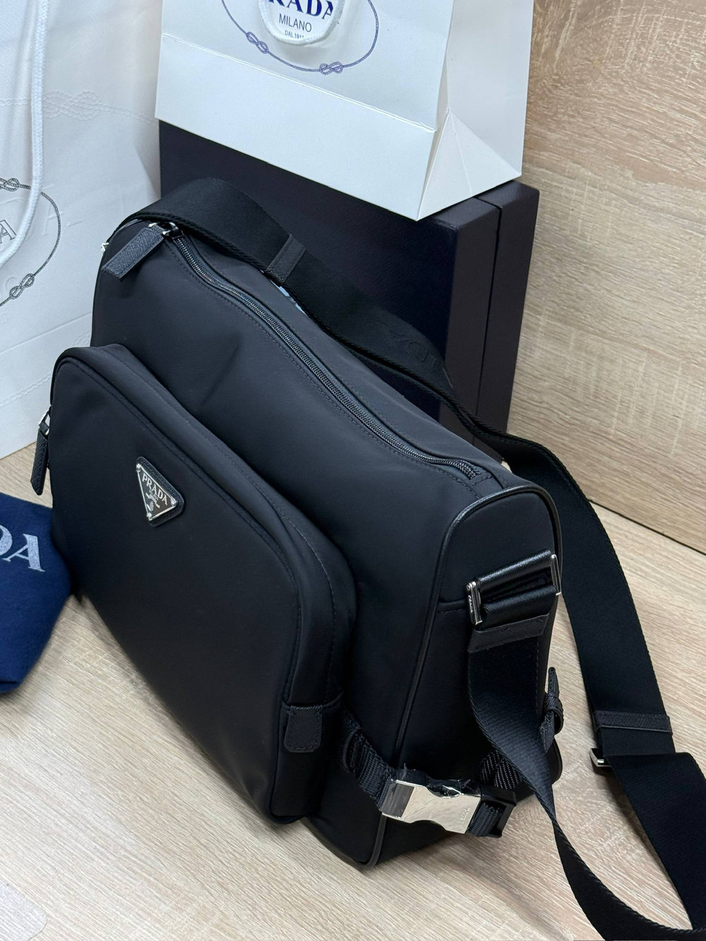 Сумка через плечо Prada