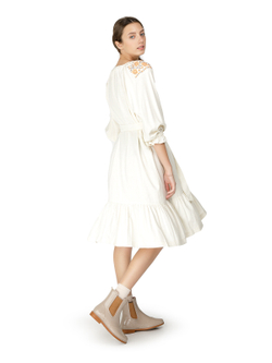 Платье "Кострома" с вышивкой из 100% натурального шелка Миди