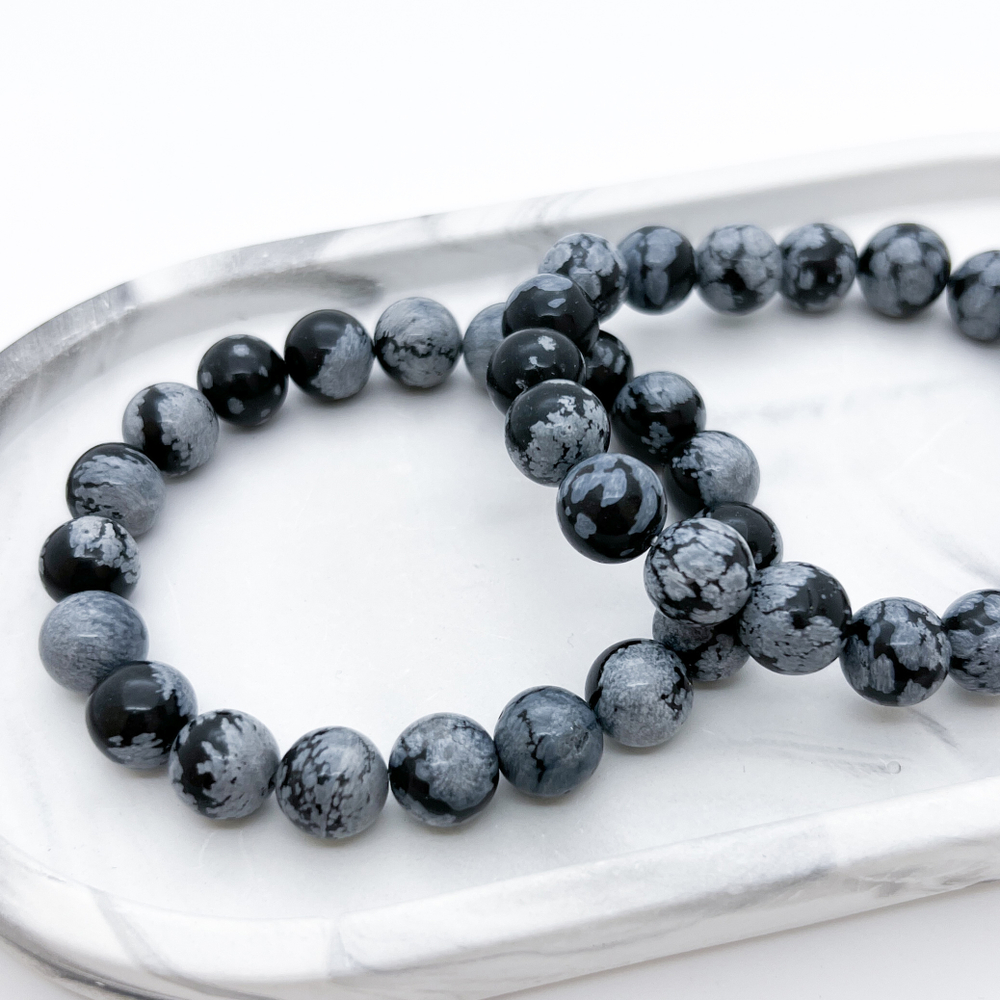 Браслет, обсидиан "Снежный", диаметр бусин 10 мм, размер 17 см