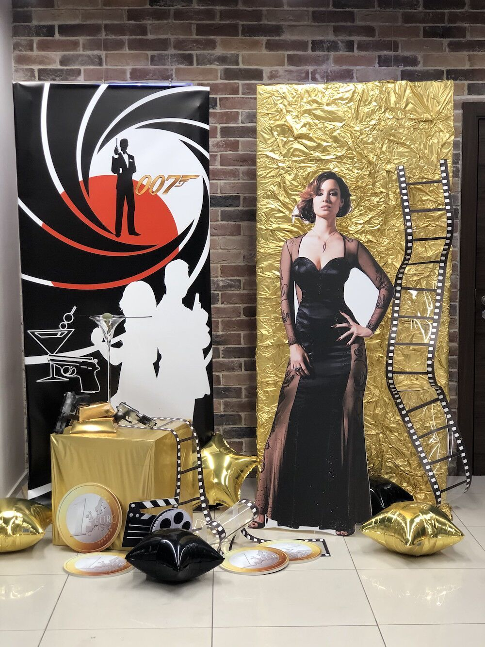 James Bond Party