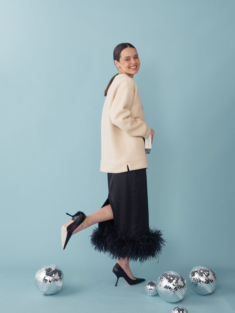 СВИТШОТ HUGE AMOUNT PASTEL BEIGE