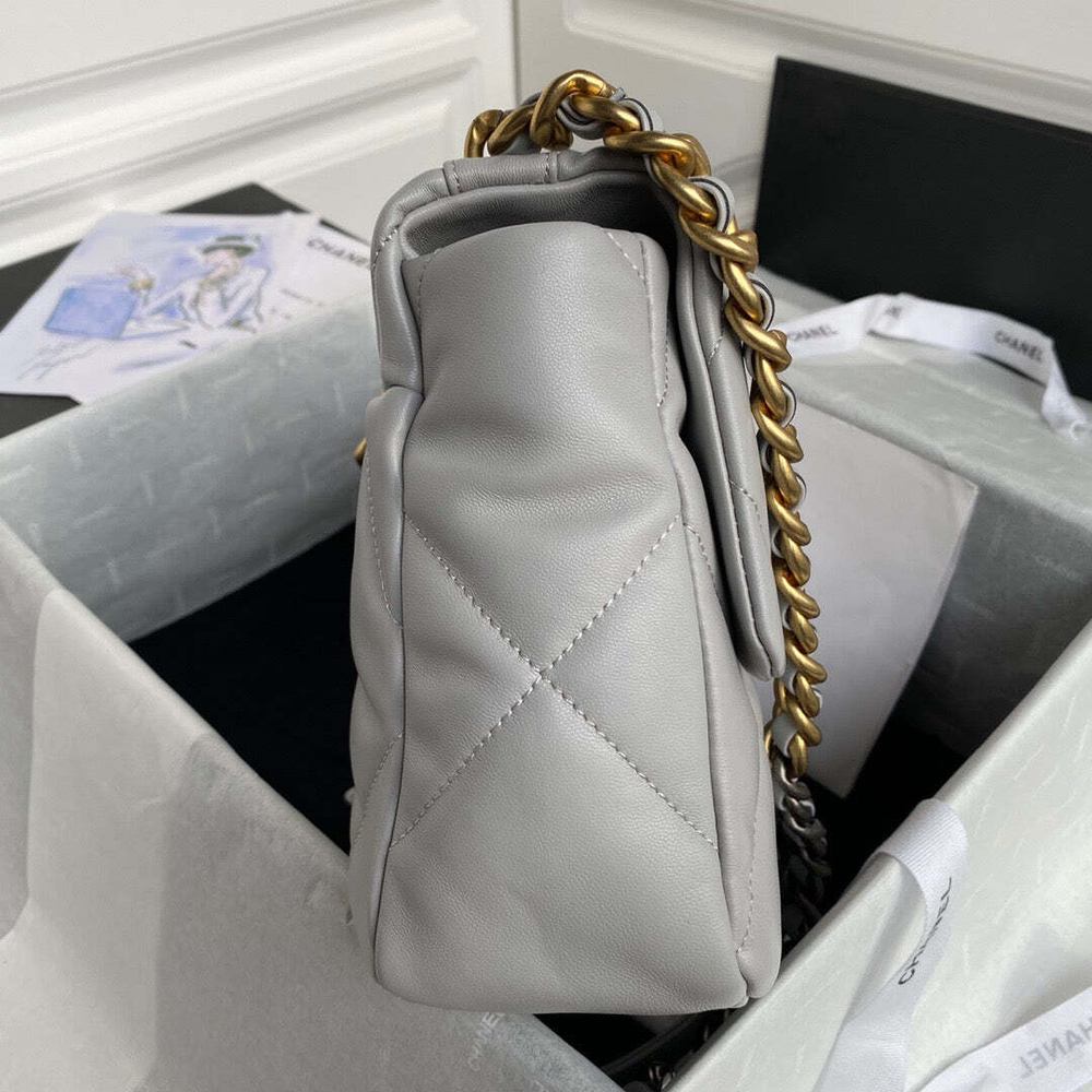 Chanel 19 Large 30 cm
