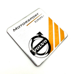 Наклейка Volvo Motorsport Europe объемная полиуретановая (шильдик Вольво, 5,5х6см) Серебристая с желтыми полосками