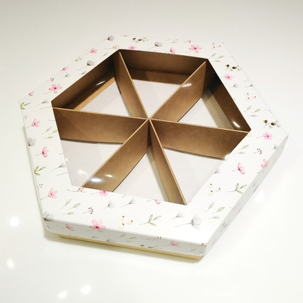 Коробка сборная многогранник 200*200*40 мм, цветная с окном арт.ДП295 РБ