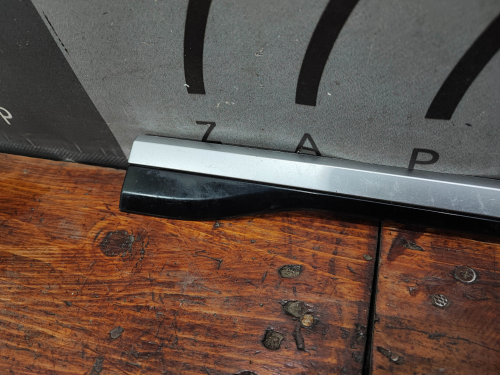 Накладка двери передней левой Exeed RX 23-нв Б/У Оригинал 609001620AA