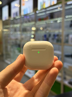 Apple AirPods (4rd generation) with Active Noise Cancellation (ANC) Б/У