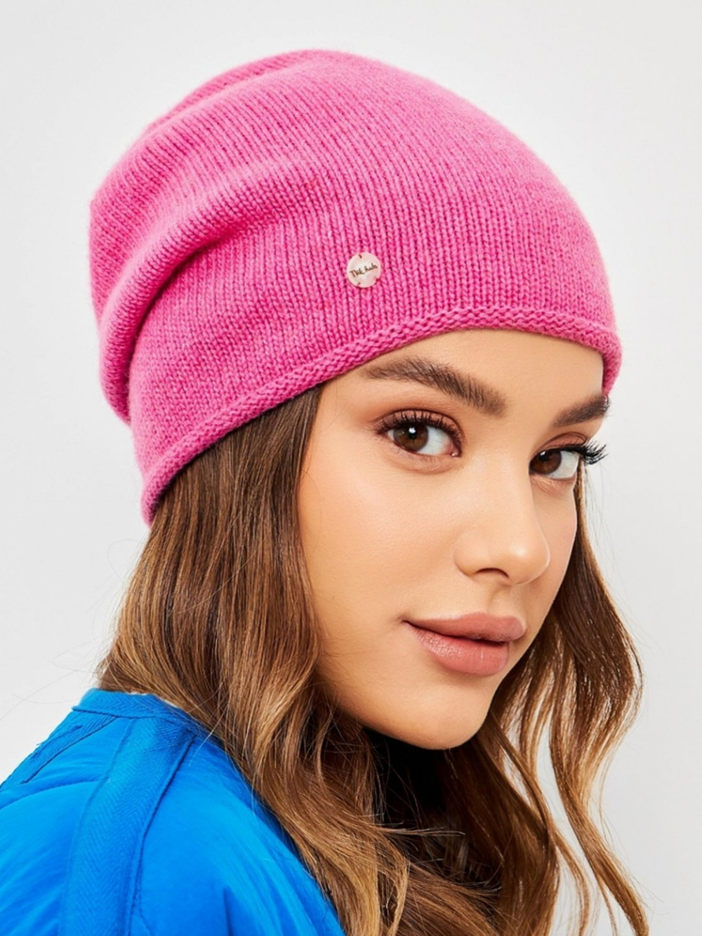 Шапка LACE удлиненная одинарная,с руликом с содержанием кашемира