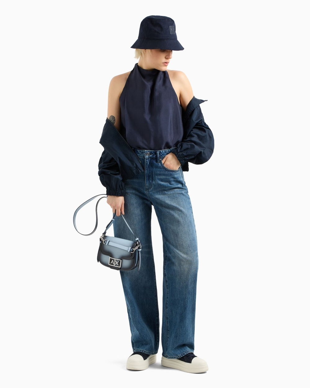 Джинсы Relaxed fit женские ARMANI EXCHANGE