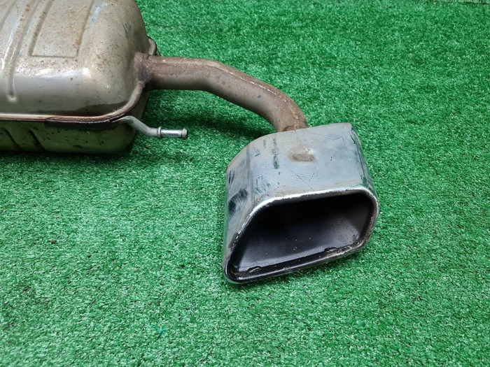 Глушитель Hongqi HS5 (2019-н.в.)