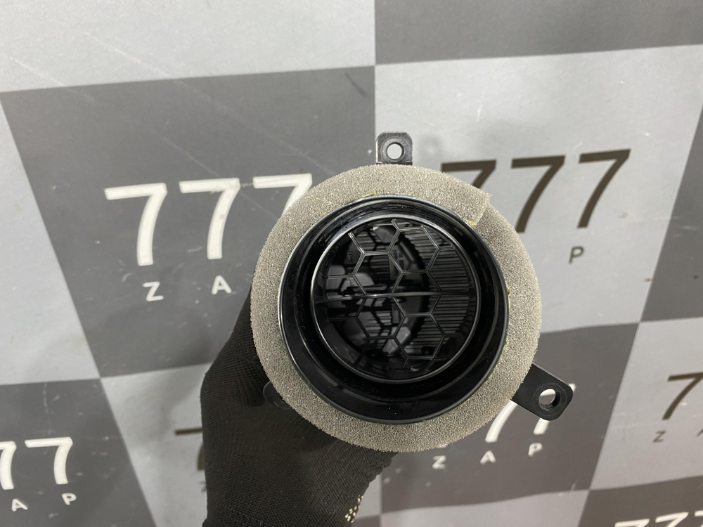 Дефлектор панели приборов Mazda 2 (DE) 07-14 Новое Оригинал D65164930B02