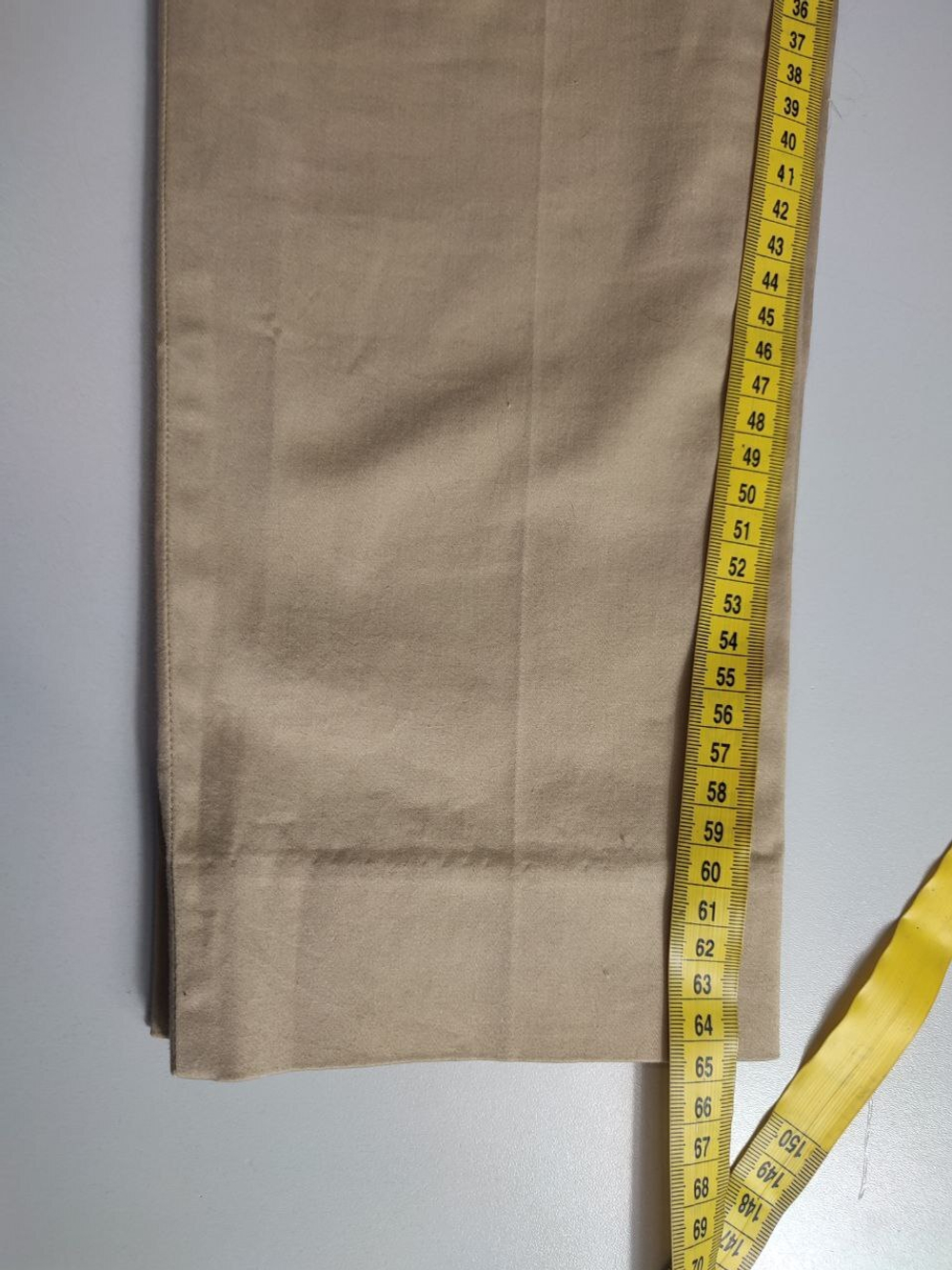 Брюки Banana Republic светлые, маркировка 34, визуально на 40 размер, новые