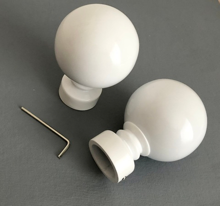 Наконечники "Шар Ост" для кованых карнизов d25 мм, цвет белый глянец