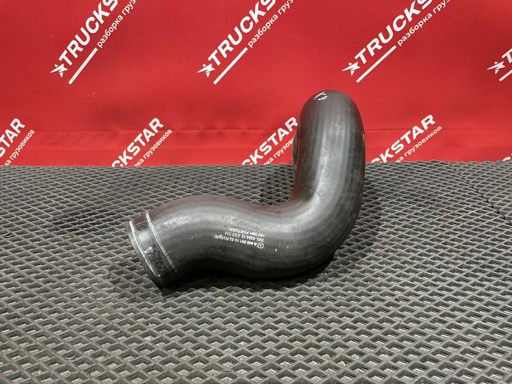 Патрубок радиатора