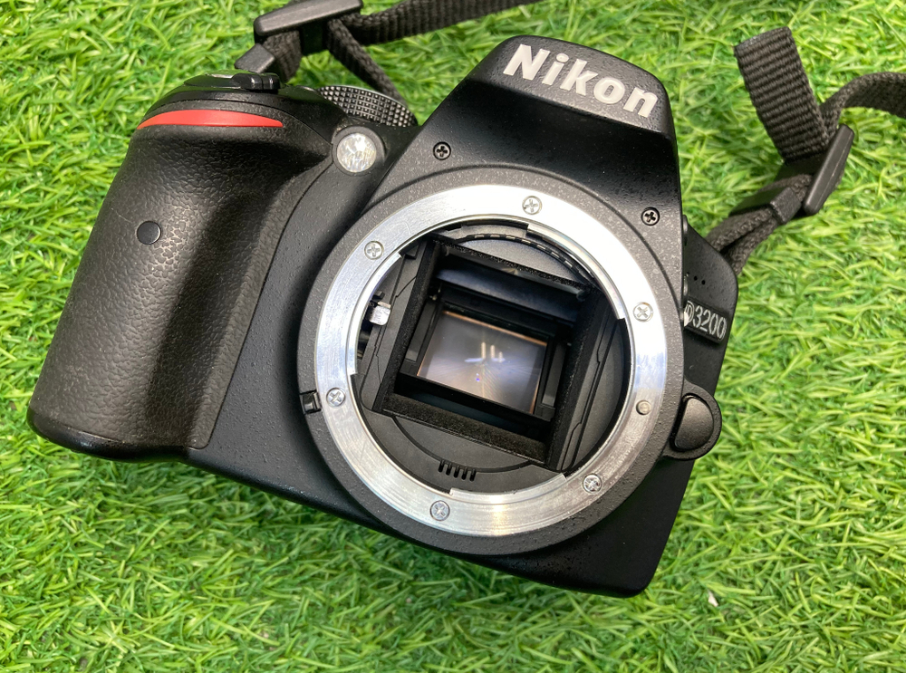 Nikon D3200 kit 18-55mm 3.5-5.6G VR 5000 кадров