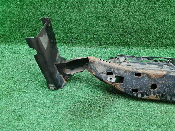 Поперечина кузова задняя Mercedes X W470 (2017-2020)