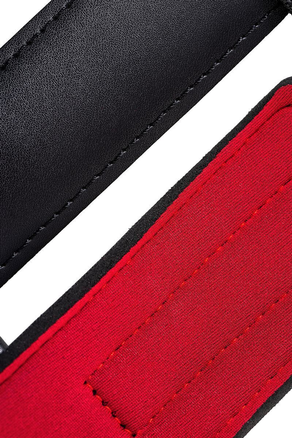 Черный ошейник с наручниками на липучках (Цвет: черный)