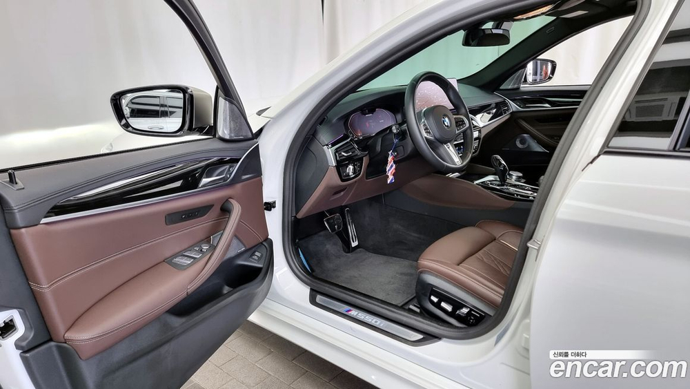 BMW 5 Series (G30) M550i xDrive (09.2022)