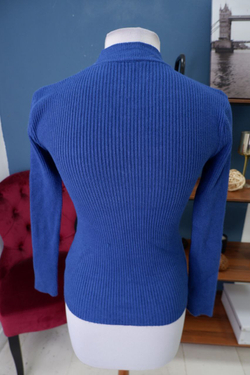 Свитер Линлин однотонный 44-46 размер