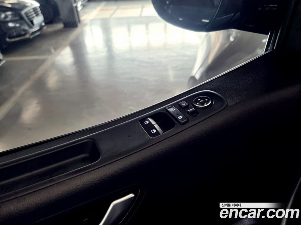 Hyundai Staria Tourer 11-и местный (09.2022)
