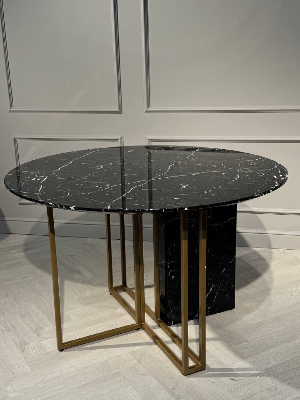 Стол обеденный Ist Casa Веспер, 120х120х76 см, черный мрамор