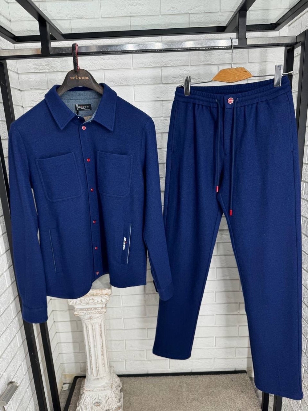Кашемировый костюм Kiton