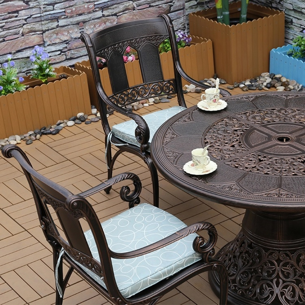 Обеденный комплект из литого алюминия стол Сандаловое дерево(118см)