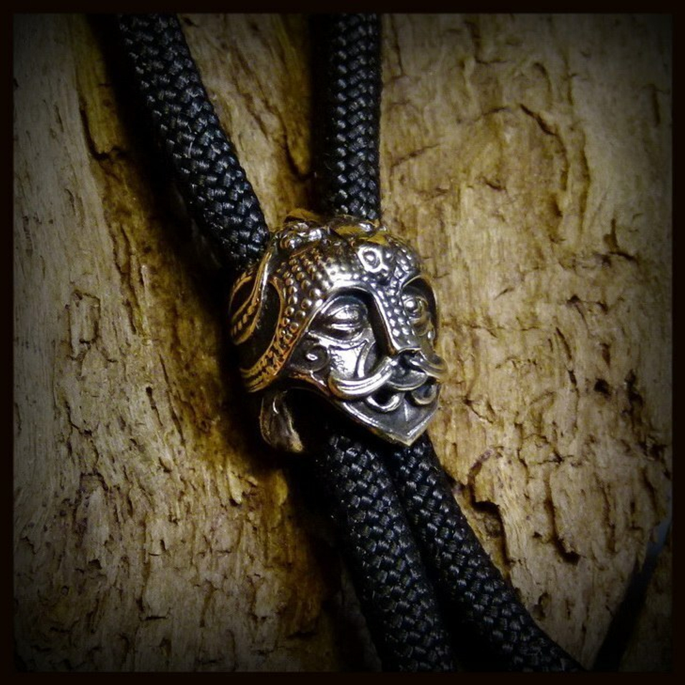 Бусина "Маска Одина" для темляков или браслетов , латунь