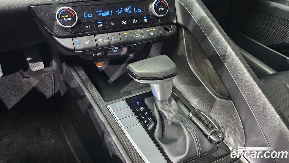 Hyundai Avante (CN7) 1.6 (10.2020)