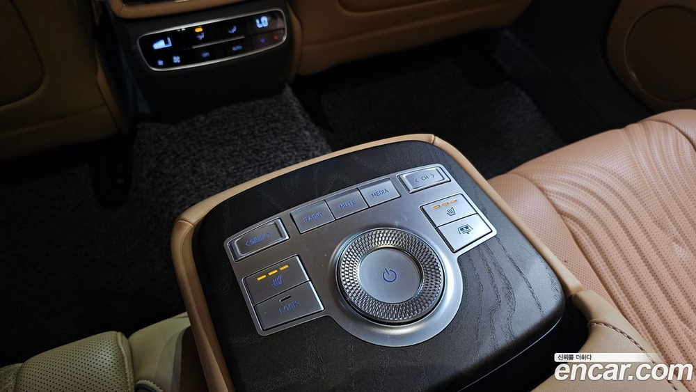 Genesis G80 (RG3) Бензин 2.5 Turbo AWD (06.2020)