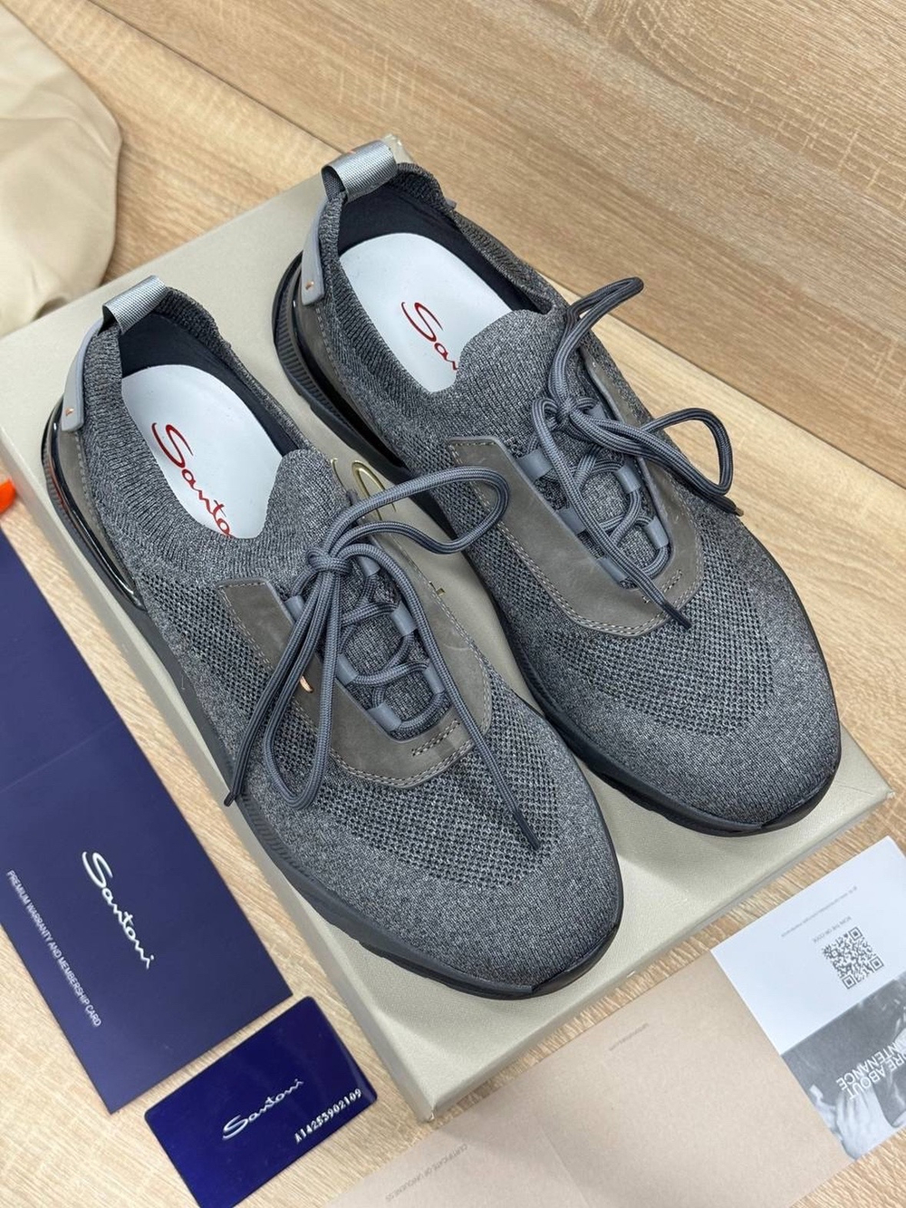 Кроссовки Santoni
