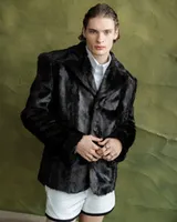 Меховой пиджак 