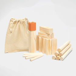 Игра в метание 'шахматы викингов' KUBB
