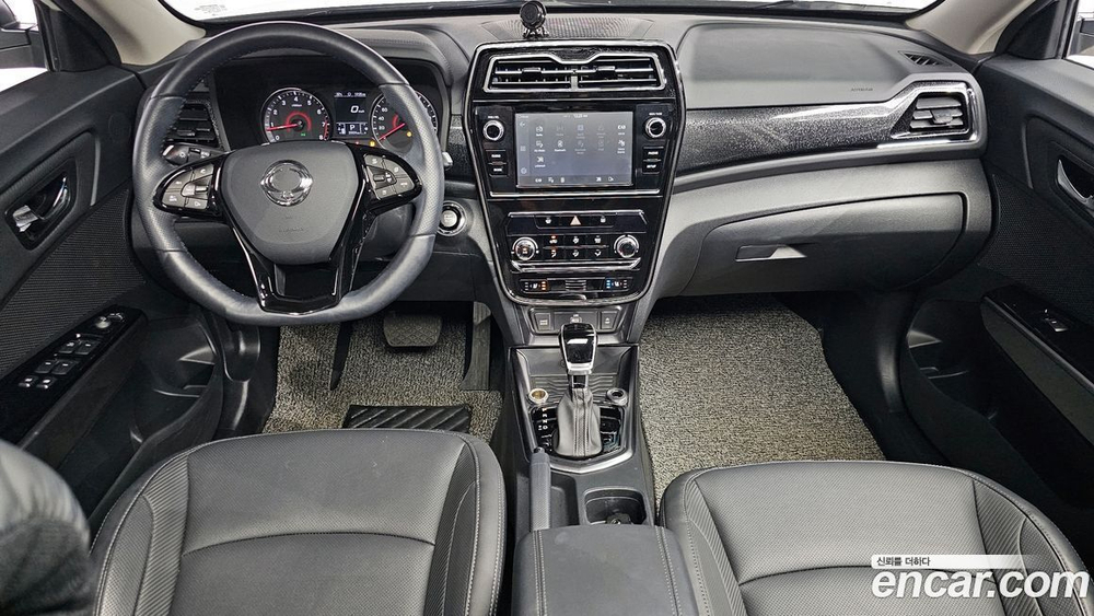 KG Mobility (Ssangyong) Very New Tivoli Бензин 1.5 2WD (11.2019)