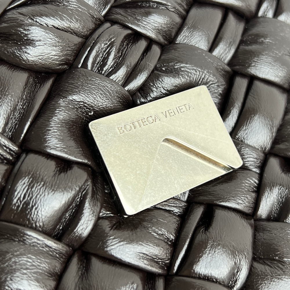 Bottega Veneta  Rumple Messenger 30 cm